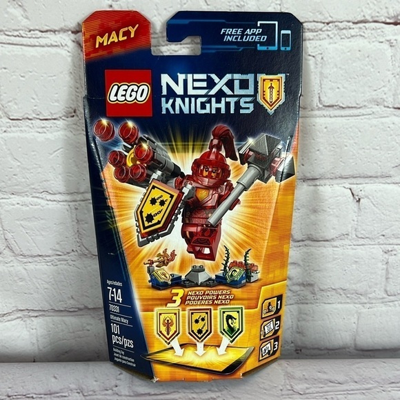 Lego Other - Lego Nexo Knights Ultimate Macy 70331 101pcs Retired